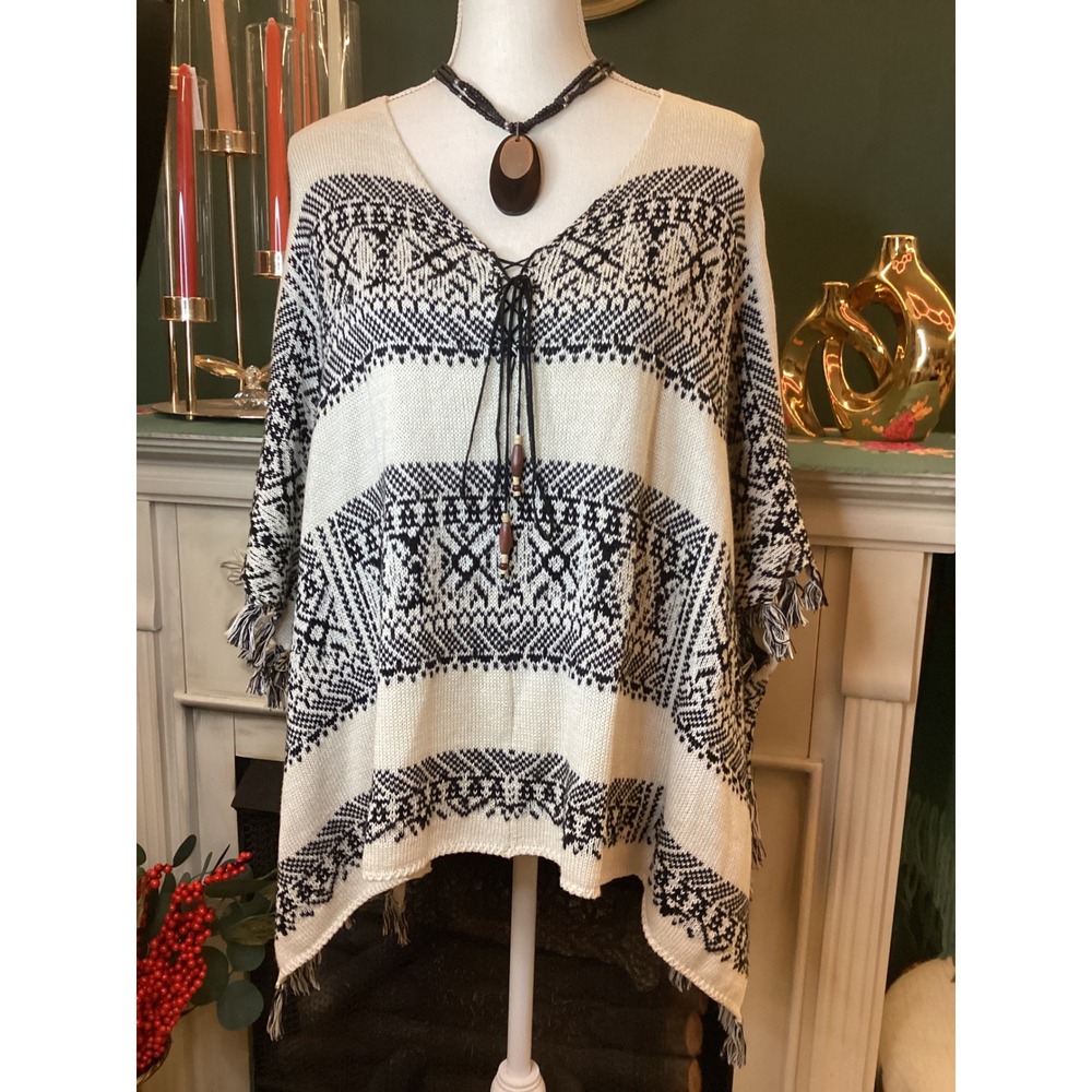 Democracy Knit Poncho Sweater‎ Cream Black Fair Isle Lace Up Tassel Fringe M
